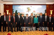 越南胡志明市与老挝占巴塞省加强合作