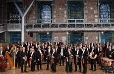 英国伦敦交响乐团即将在河内步行街表演