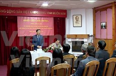 越南公安部部长苏林造访越南驻白俄罗斯大使馆