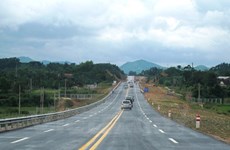 越南与老挝将早日开展河内-万象高速公路项目