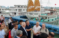以色列总统鲁文·里夫林携夫人访问广宁省下龙湾