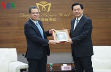 越南驻华大使邓明魁对中国河北省进行工作访问