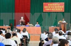 越南国会代表接触同奈省选民