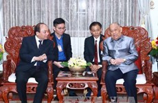 越南政府总理阮春福走访慰问前老挝党和国家领导人
