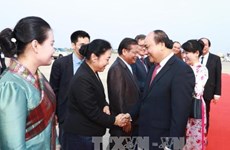 老挝媒体：阮春福访老有助于深化越老两国兄弟关系