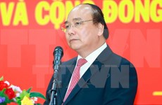 越南政府总理阮春福启程赴菲出席第30届东盟峰会