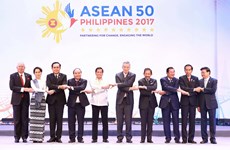 越南为第30届东盟峰会成功召开作出积极贡献