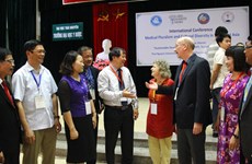“东南亚地区传统医学、本地知识和生计知识”国际研讨会在太原省举行