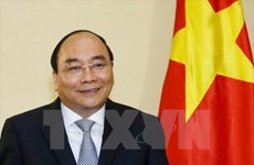 阮春福总理前往柬埔寨出席世界经济论坛东盟峰会