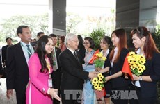 越共中央总书记阮富仲造访越南驻缅大使馆