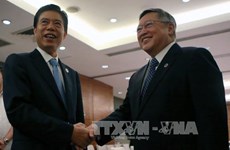 中国与菲律宾同意将加快经贸合作项目进展