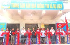 “黄沙和长沙归属越南：历史证据和法律依据” 地图资料展在河江省举行