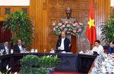 政府总理阮春福与北宁省领导举行工作会议