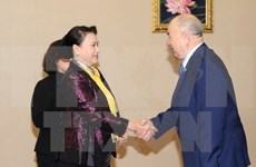 越南国会主席阮氏金银会见哈萨克斯坦人民共产党中央第一书记詹碧尔