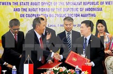 越南国家审计署与印尼审计委员会签署公共部门审计合作的谅解备忘录