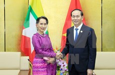 APEC 2017: 越南国家主席陈大光会见缅甸国家顾问昂山素季
