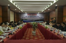 越南老街省与中国云南省就经贸合作举行会谈