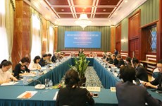 越共中央民运部长张氏梅会见出席越中人民论坛第九次会议代表