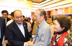 阮春福总理出席河内市巴亭郡奠边坊全民大团结日庆祝活动