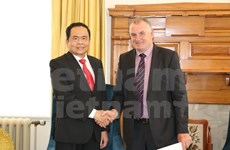 新西兰愿加强与越南的合作关系