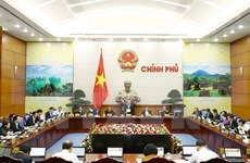  越南政府发布关于2018年经济社会发展计划的第1号决议