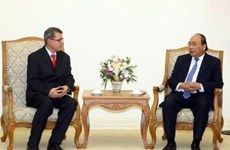 越南政府总理阮春福会见奥地利新任驻越南大使