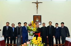 越南领导人春节前走访宗教团体和宗教活动场所