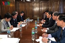 越南工贸部长陈俊英与日本、智利和墨西哥三国代表举行双边会晤