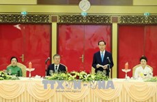 越南国家主席陈大光举行盛大国宴 欢迎韩国总统文在寅到访