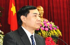 越共中央政治局对提交十二届七中全会审议的提案提出意见
