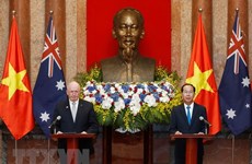 越南国家主席陈大光与澳大利亚总督共同举行新闻发布会