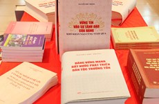 阮富仲总书记的《坚信党的领导，克服任何困难》书籍正式出版发行