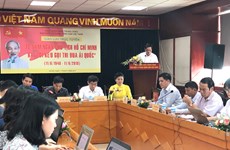 《越共电子报》举行“胡志明主席发起爱国竞赛运动70周年”在线座谈会