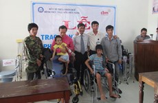 外国组织携手为承天顺化省儿童和残疾人提供帮助
