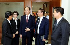 国家主席陈大光与越南律师协会举行工作会谈