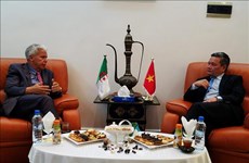 越南与阿尔及利亚促进贸易投资合作