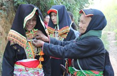 太原省倮昂瑶族的独特文化  