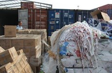 政府总理要求加大对废弃物进口的管理
