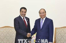 越南政府总理阮春福会见阿联酋新任驻越大使奥贝德