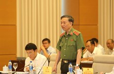 越南公安部长就公安人员违法行为、高利贷现象等问题答复国会代表质询