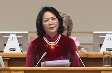 越南国家副主席邓氏玉盛出席第二届欧亚妇女论坛全体会议