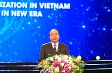阮春福总理：越南承诺继续改善投资环境  与国际标准接轨
