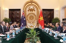 越南与澳大利亚举行第六届国防外交副部长级战略对话