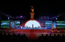 阮春福总理出席桩盆大捷50周年纪念典礼
