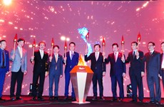 越南青年企业家运动25周年纪念典礼在河内举行
