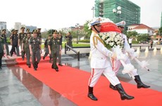 柬埔寨摆脱种族灭绝制度40周年：柬埔寨缅怀援柬的越南志愿军