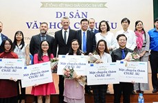 五名越南学生在“欧洲文化遗产”写作比赛中荣获最高奖项