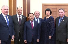 越南与俄联邦议会友好议员小组加强配合