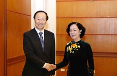越共中央民运部部长张氏梅会见中国宋庆龄基金会主席王家瑞