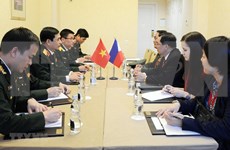 潘文江上将会见俄武装力量总参谋长和菲国防部副部长